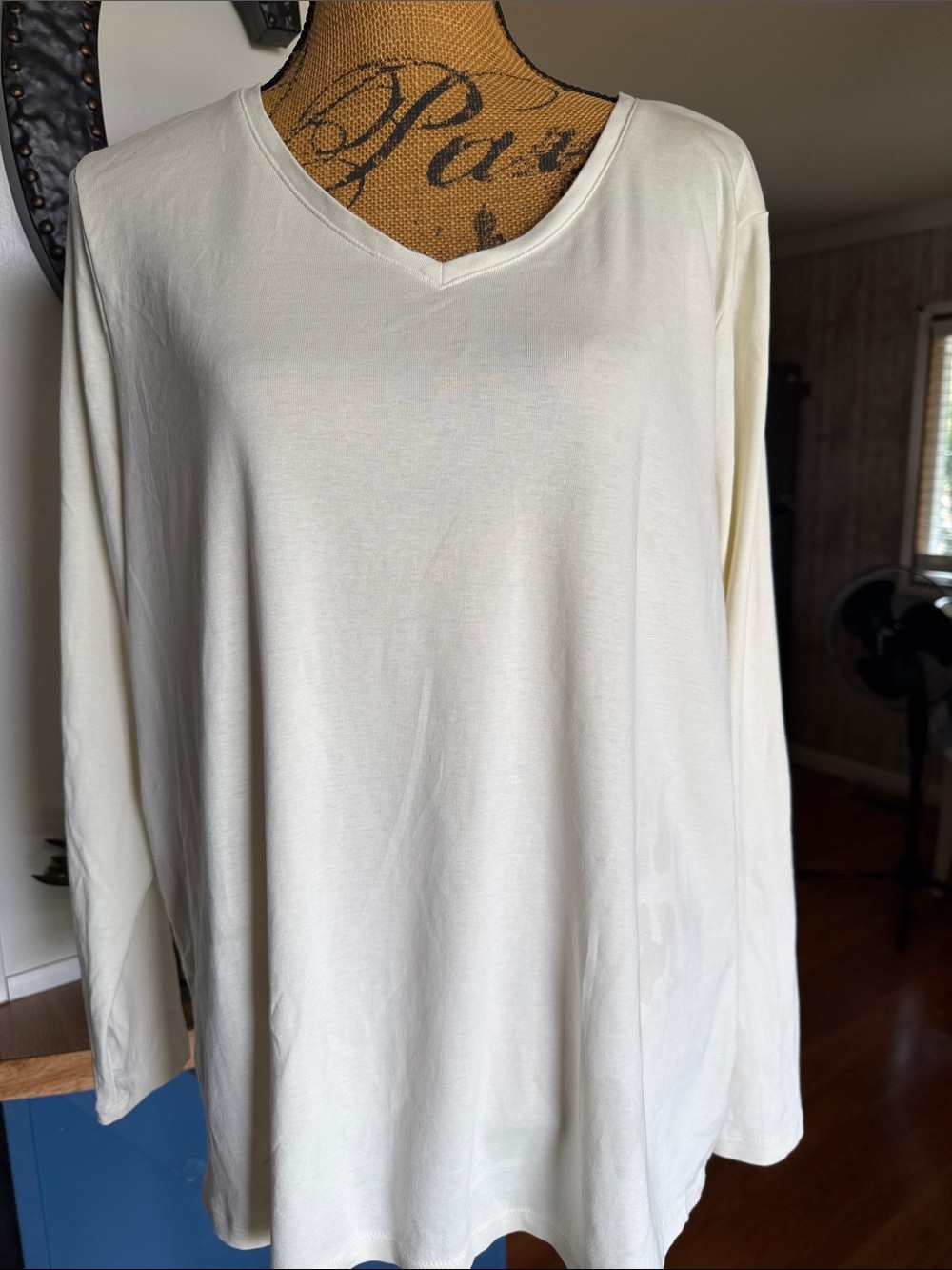 Talbots Cream V-Neck Long Sleeve Top